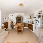 Trullo Zurlo Остуни