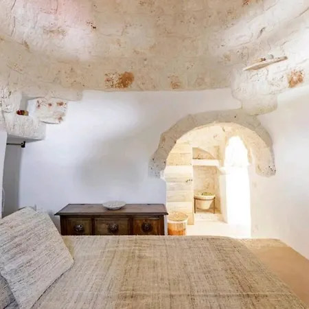 Trullo Zurlo Ostuni
