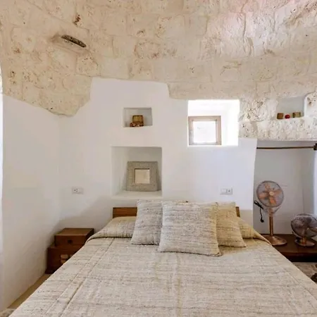Trullo Zurlo * Ostuni